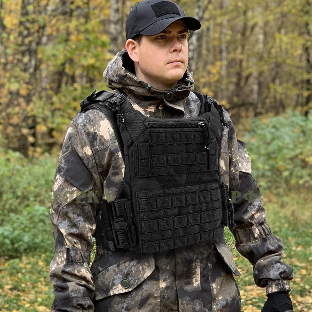 Wkładki na płyty balistyczne w wewnętrznych kieszeniach kamizelki taktycznej