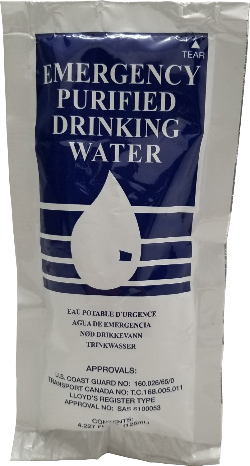 improwizowany destylator z dwóch butelek nagrzewany słońcem na piasku