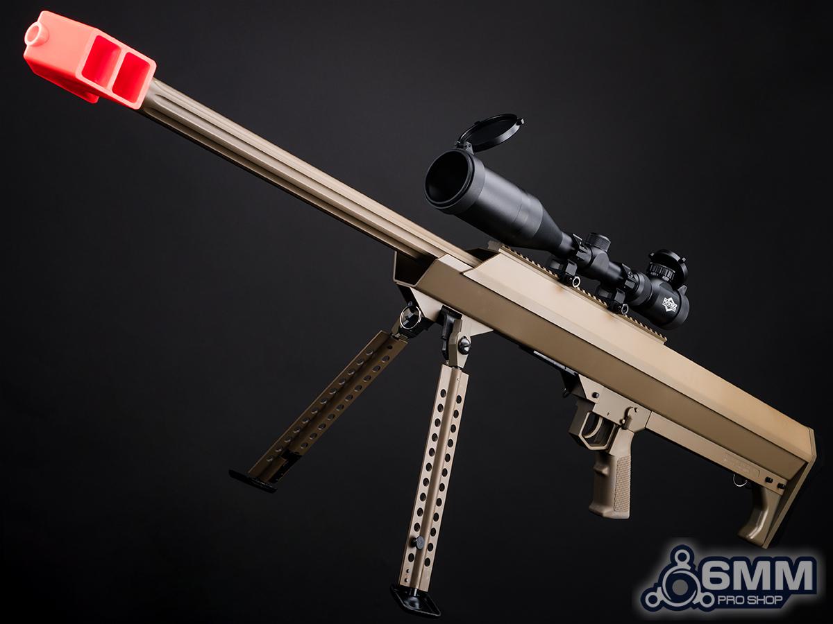 silnik elektryczny i bateria wewnątrz karabinu snajperskiego AEG ASG